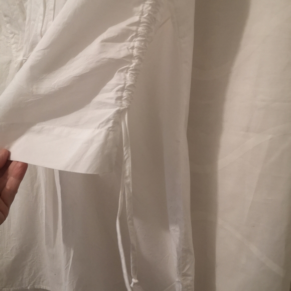 3/$20 Woolworths white cotton top - Picture 4 of 14